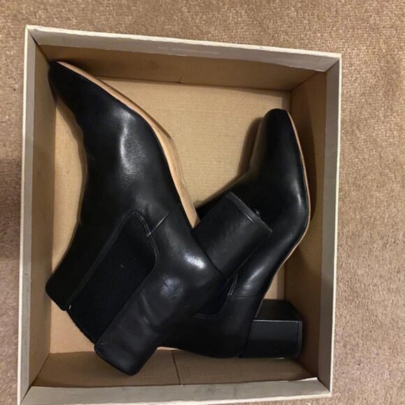 Clarks Sz 7.5 UKAnkle boots black - Picture 1 of 5
